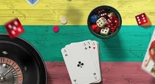 Antarmuka aplikasi mobile naga62 menampilkan login, daftar, dan pilihan permainan kasino
